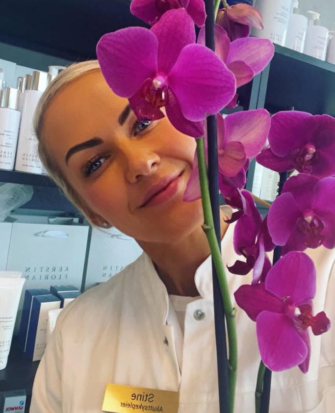 Stine Akselsen på klinikken